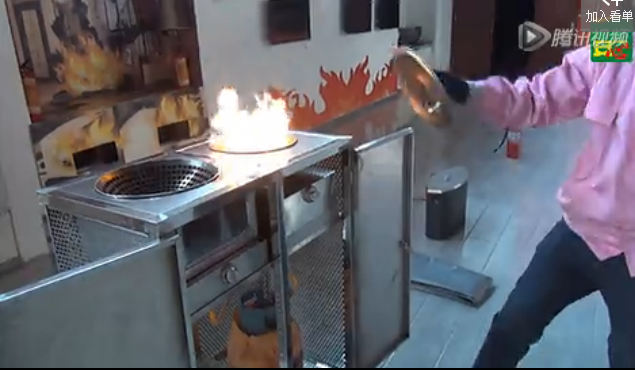 燃?xì)饣馂?zāi)鍋蓋滅火演示場(chǎng)景: