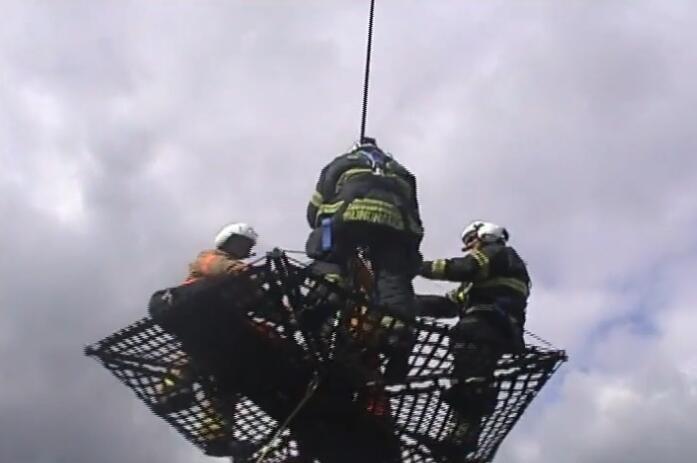 機載戰(zhàn)術(shù)回收平臺纜繩