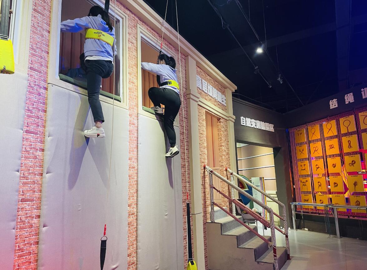 火災緩降逃生體驗